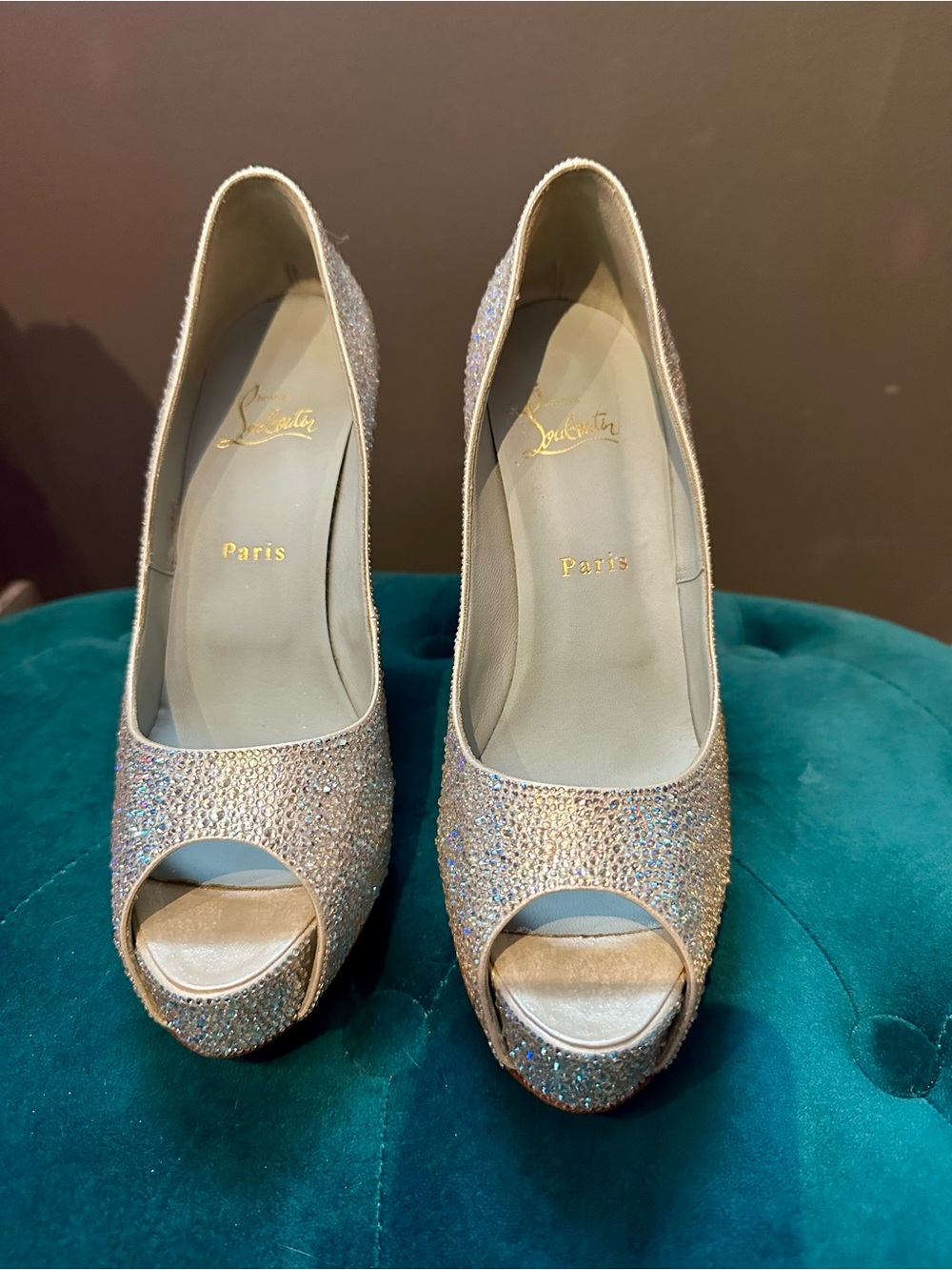 RARE Christian Louboutin Bridal Very Prive Riche Strass Moonlight size 39 US 7.5